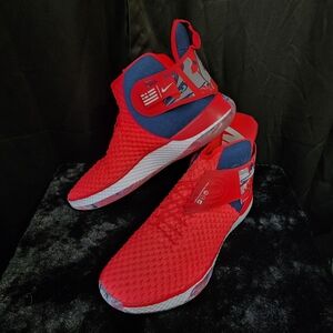 Nike unrvs fly ease air zoom size 15